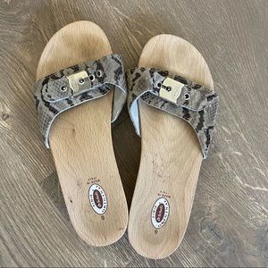 Classic dr scholl’s slip on sandal